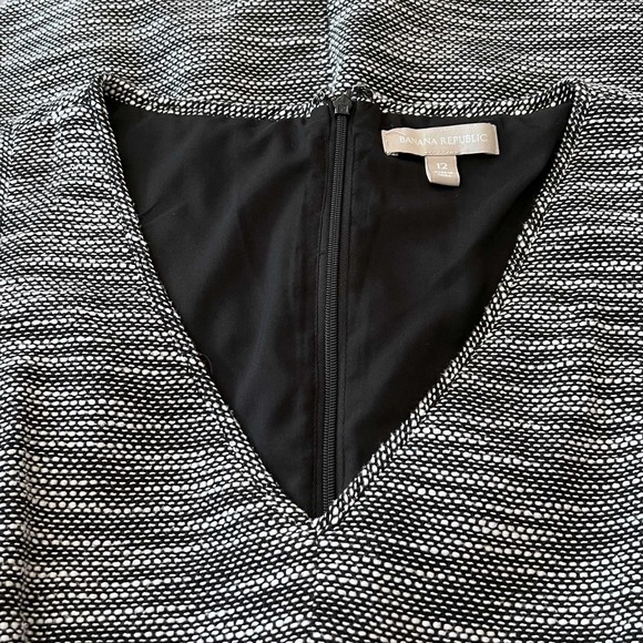 Banana Republic Tweed Sheath Dress Womens Sz 12 Gray Sleeveless V-Neck Lined - Picture 5 of 8